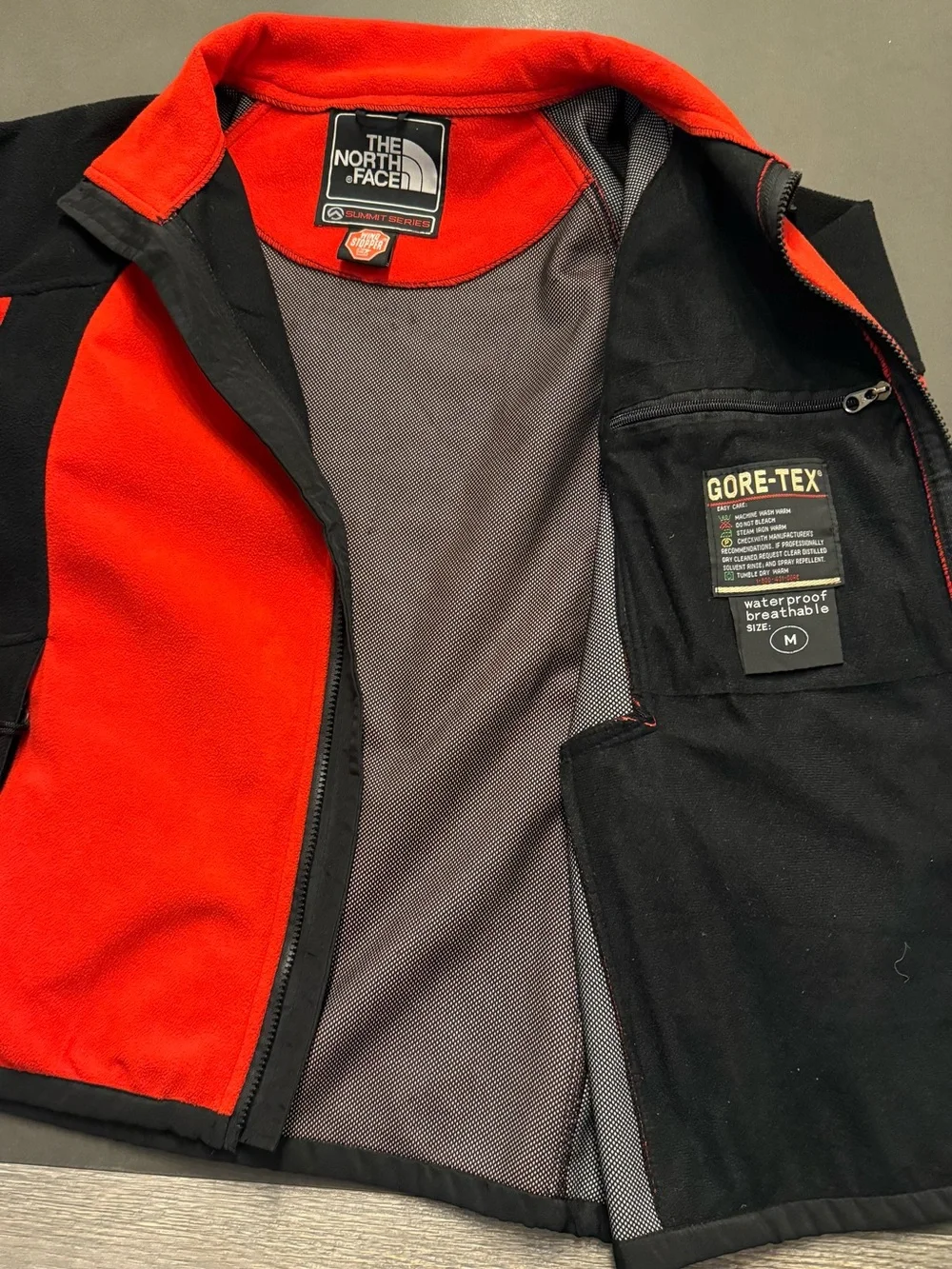 The North Face Summit Series Wind Stopper
